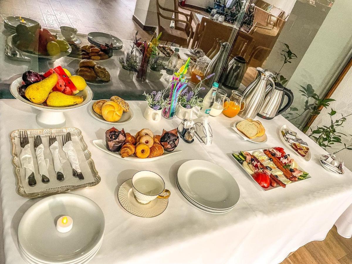 Bed and Breakfast Popasul Lui Gicuta Curtea de Argeş Exteriér fotografie